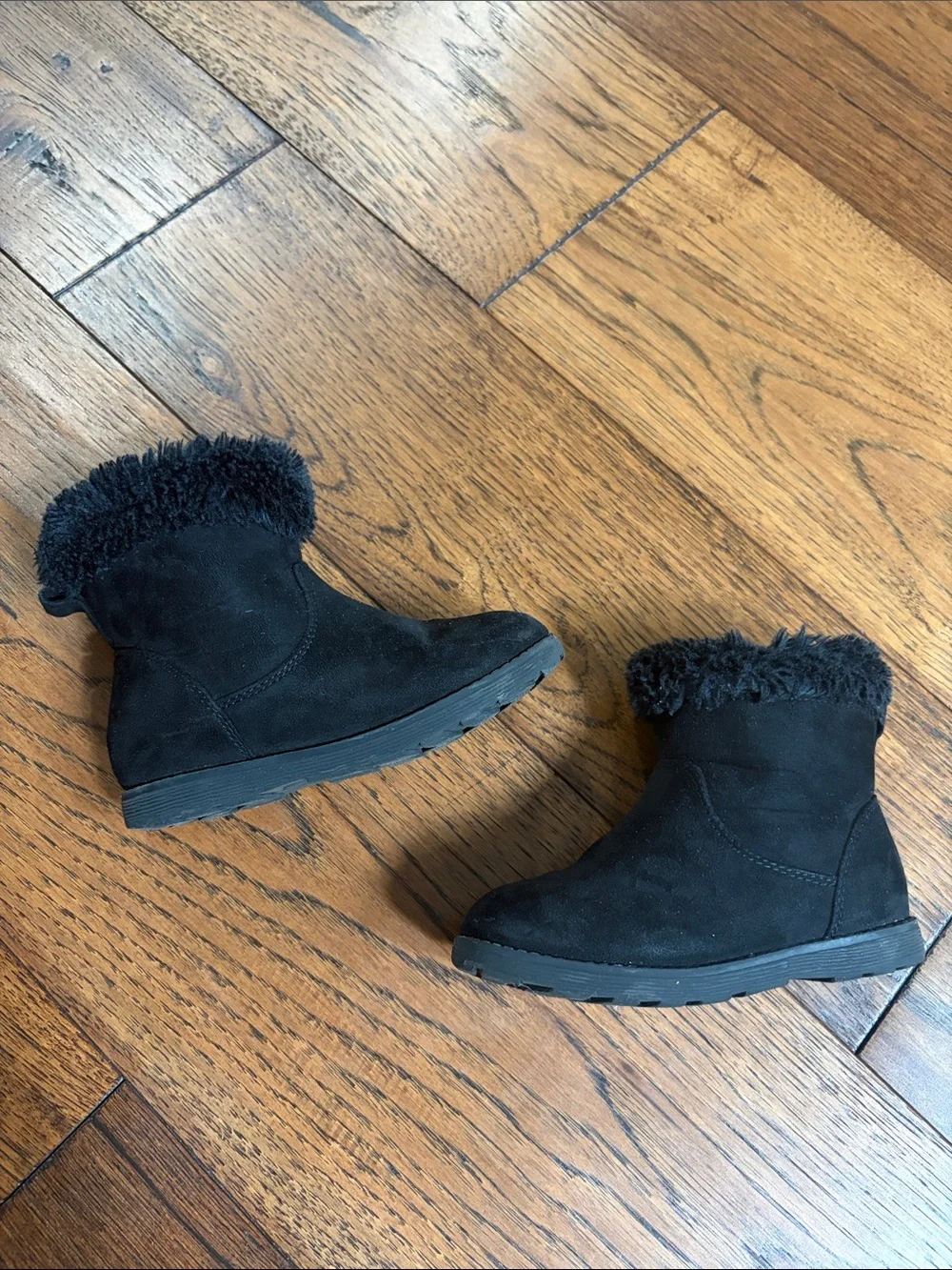 Cat & Jack Black Girls Faux-Fur Cuff Ankle Boots